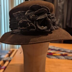 Elegant Brown Floral Women's Hat
